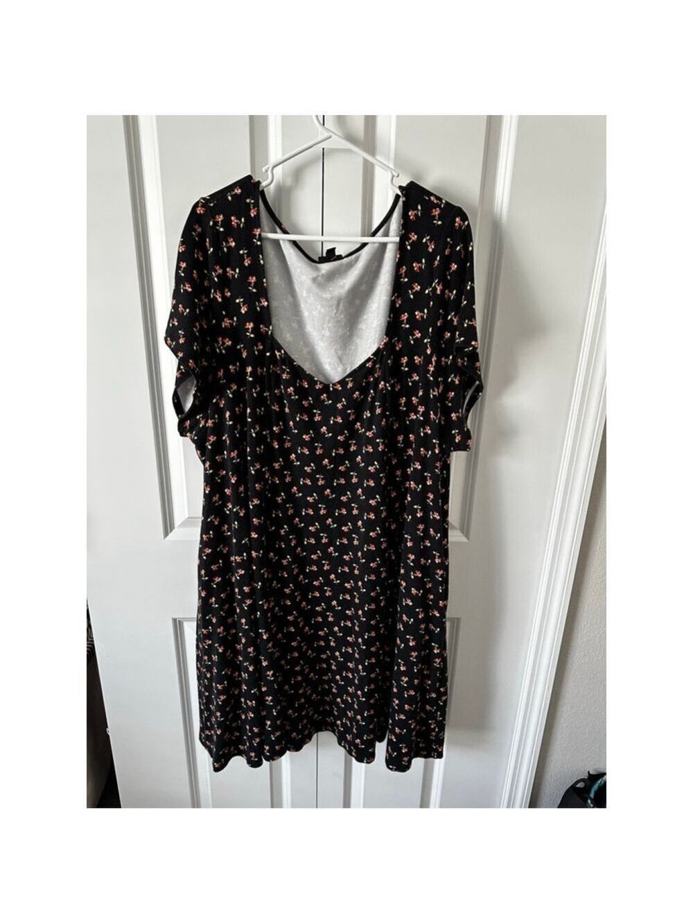 TORRID Black Red Floral Mini Dress Plus Size 5X